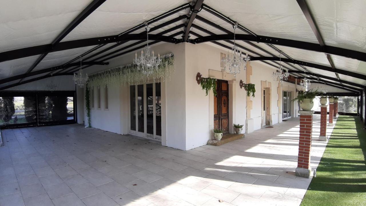 Mas du Versadou Saint-Gilles  Extérieur photo