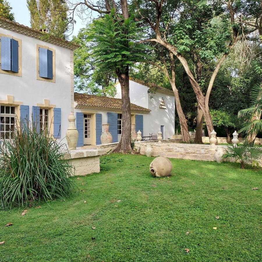 Mas du Versadou Saint-Gilles  Extérieur photo